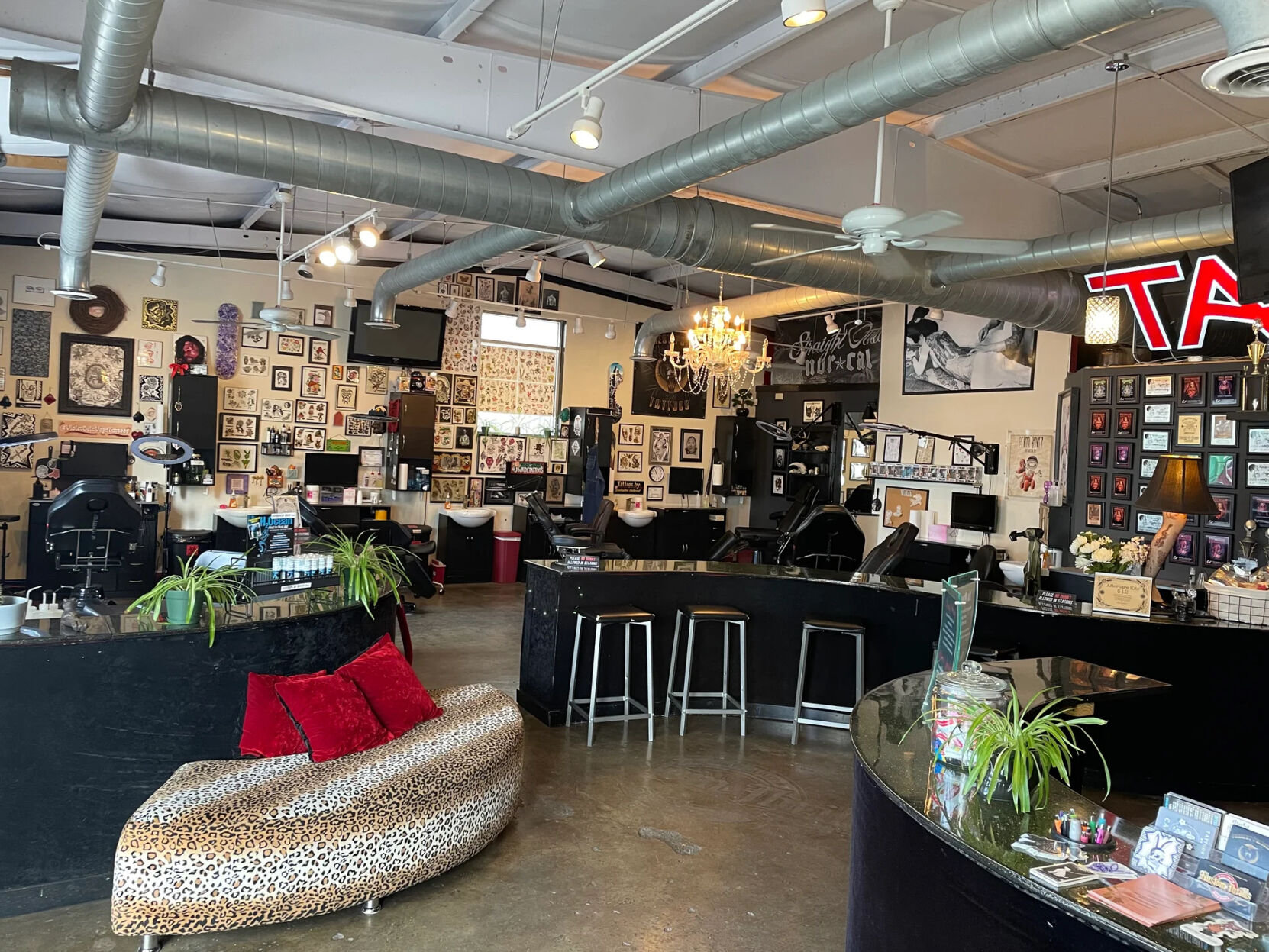 kustom-lobby.jpg